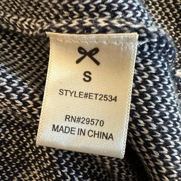 Everly Cardigan Aztec Style Print Navy Blue White - Womens Small - Picture 8 of 9